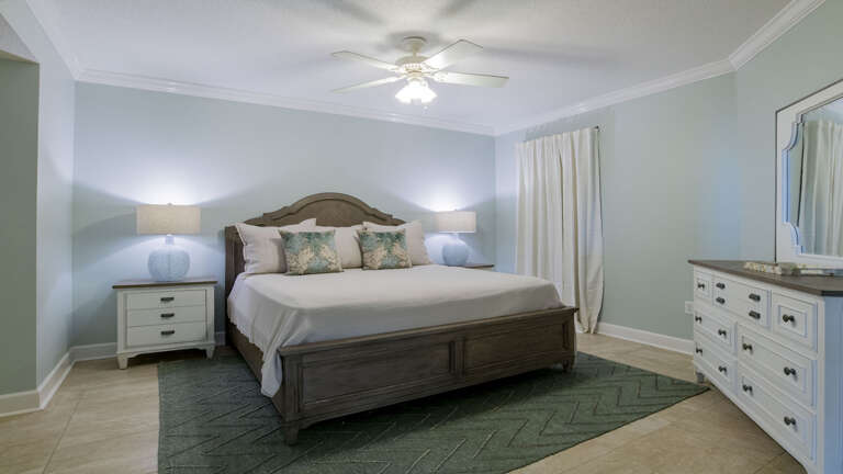 Phoenix IX 1107 Master bedroom