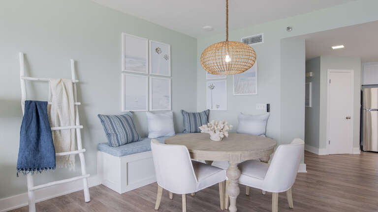 Phoenix V 1113 Dining