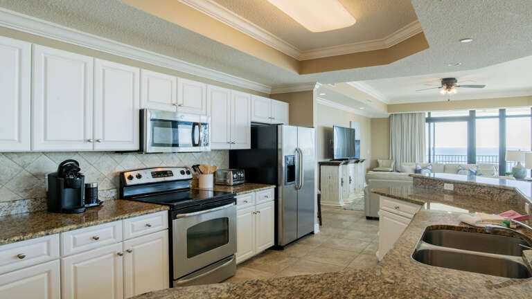 Phoenix West 2201 Kitchen