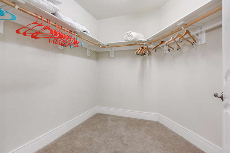 Turquoise Place 1109C Closet