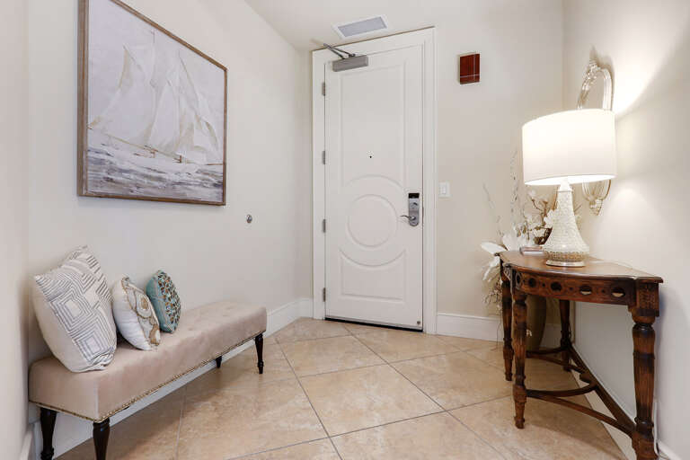 Turquoise Place 1109C Entry way