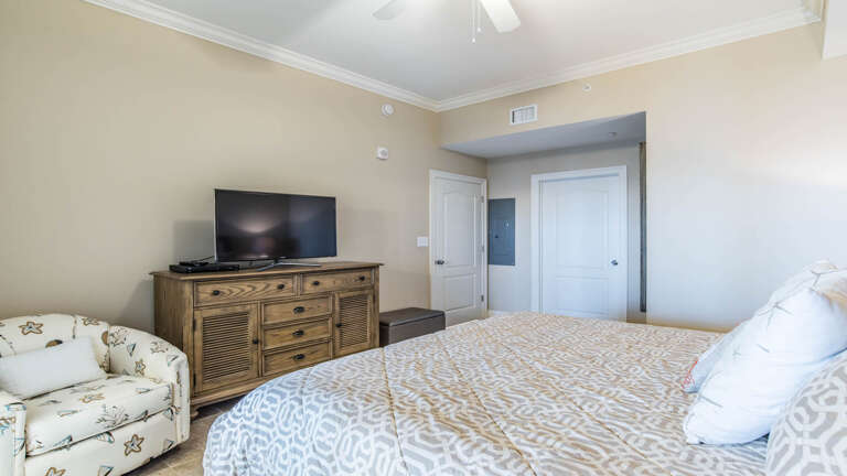 Phoenix West II 908 Master bedroom Phoenix West II 908 Master bedroom