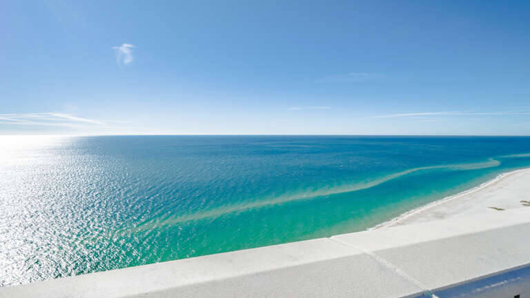 Phoenix West II 3110 Beach views