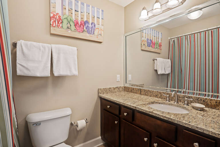 Phoenix West II 3210 Guest bath off the 3rd bedroom