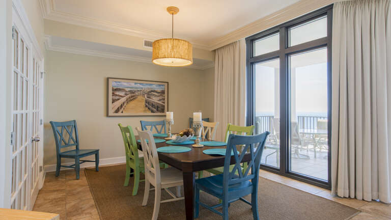 Phoenix West II 2906 Dining