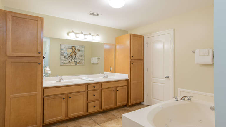 Phoenix West II 2906 Master bath