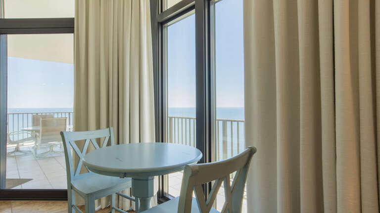 Phoenix West II 2906 Extra seating off the Living room