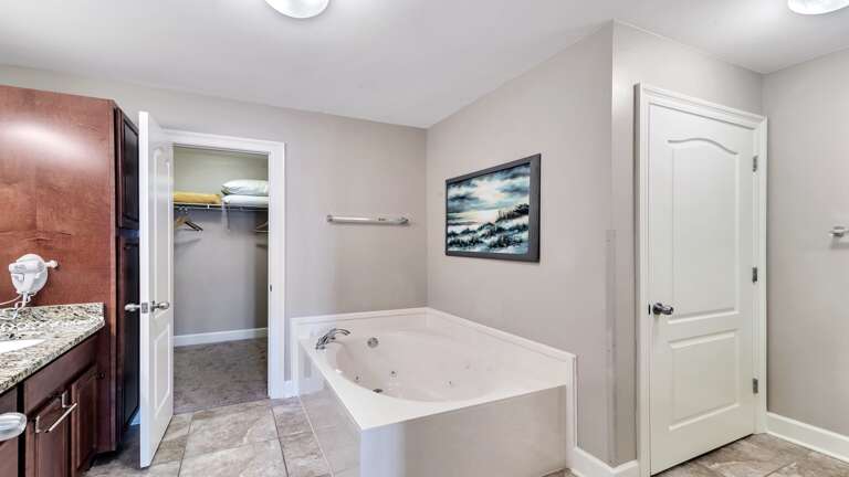 Phoenix West II 2507 Master bath