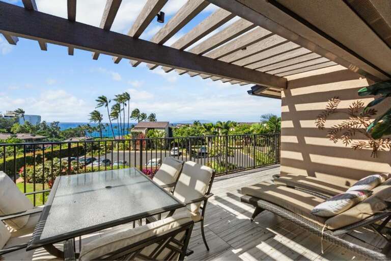 Ocean-view Veranda, Vacation Rental With Shaded Seating