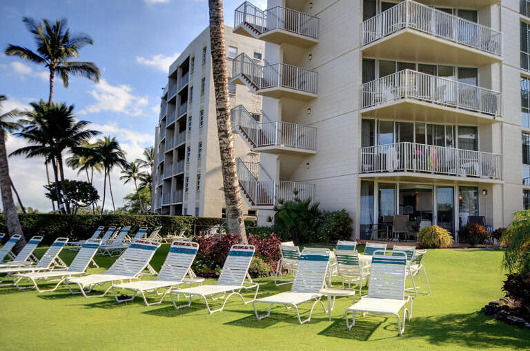 48 KAMAOLE NALU, 102