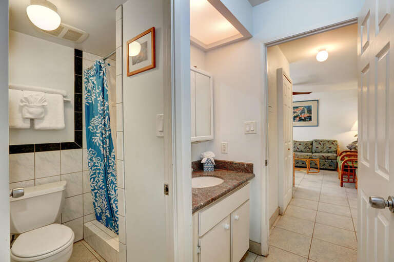 26 KAMAOLE NALU, 104