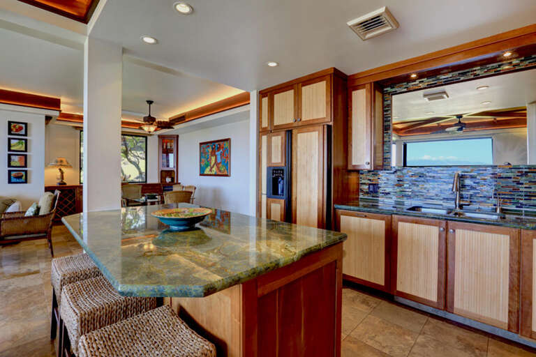 20 Makena Surf E-206