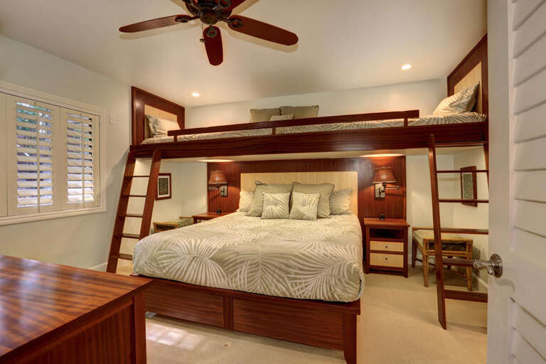 28 Makena Surf E-206