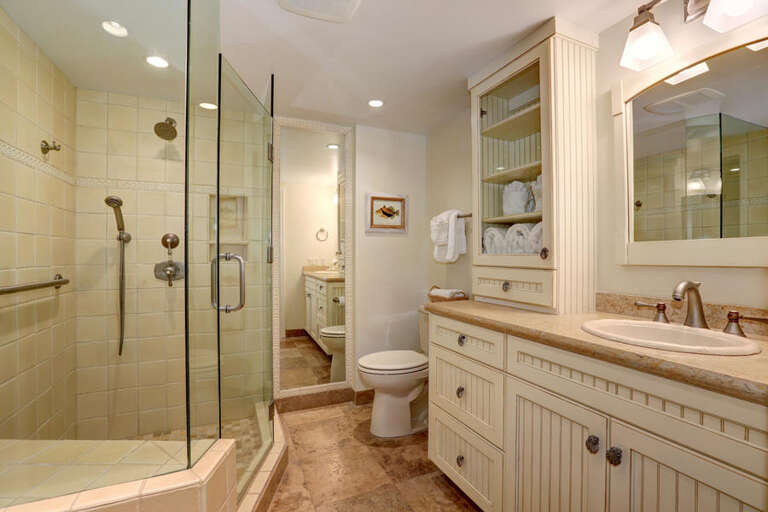 30 Makena Surf E-206