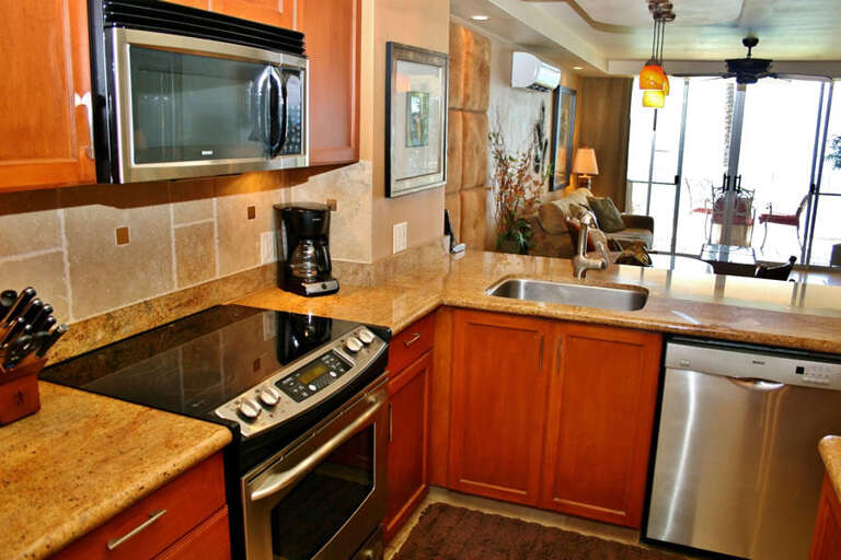 24 ROYAL MAUIAN, #209