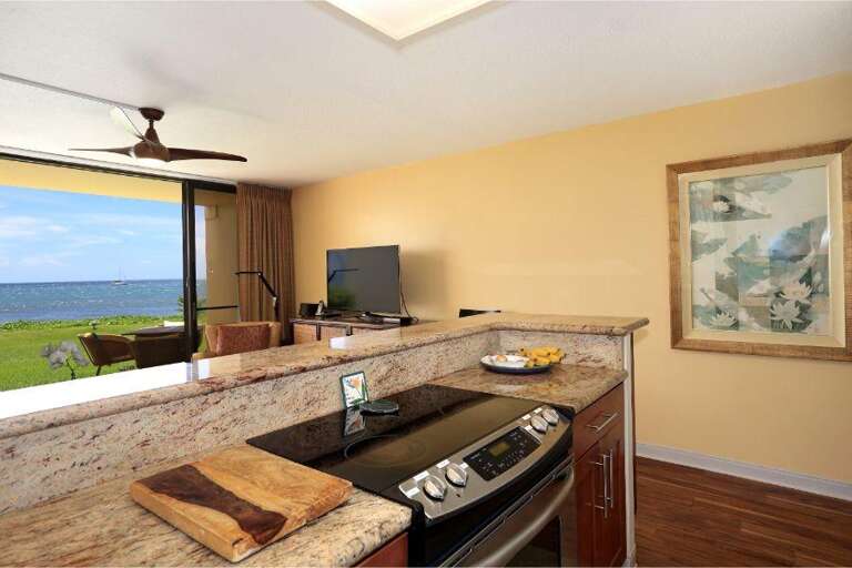 18 SUGAR BEACH RESORT 129 18 SUGAR BEACH RESORT 129