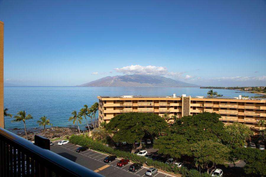 MANA KAI MAUI RESORT, 405A Toprated Condo for Short Term Rental in
