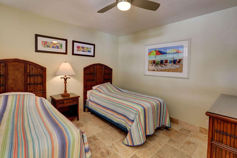 30 KAMAOLE NALU, #405