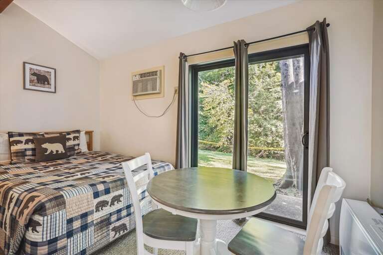 Eat your food with a view!