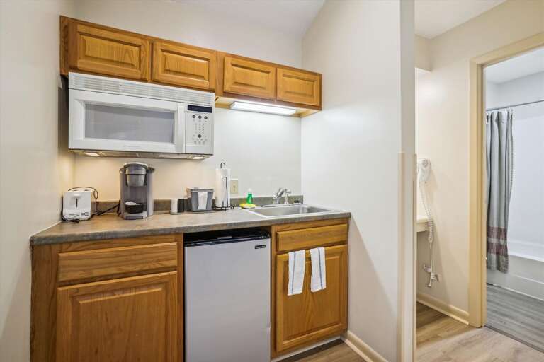 Keep your beverages cold, and warm up the leftovers. Keep your beverages cold, and warm up the leftovers.