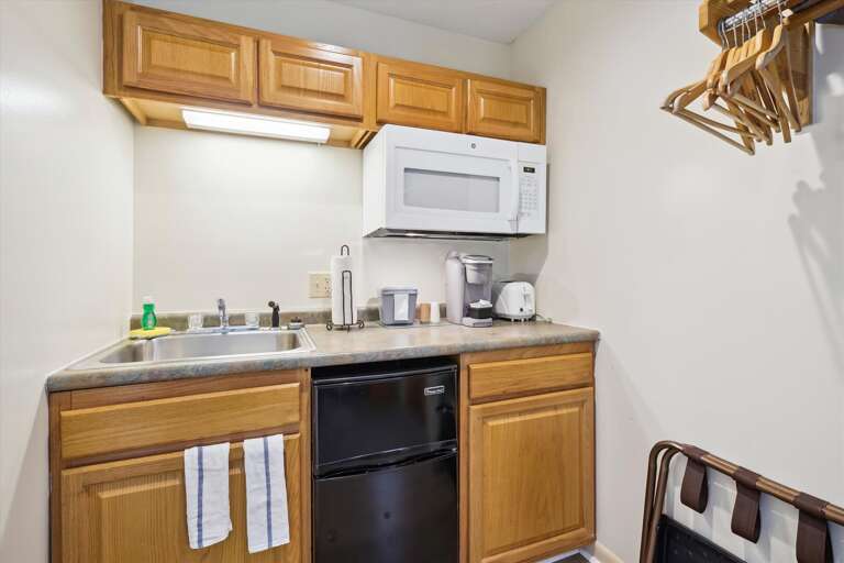 Keep your beverages cold, and warm up the leftovers.