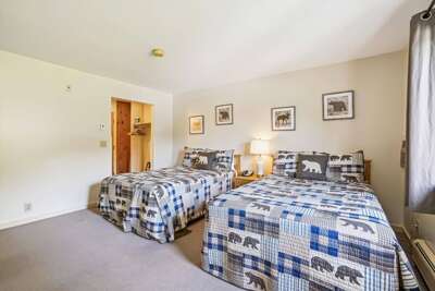 119 121 Cedarbrook Junior Suite