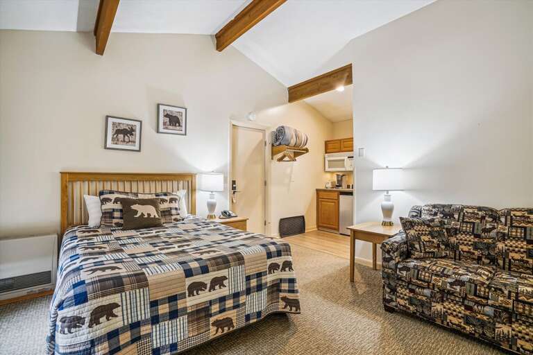 207 Cedarbrook Queen Studio Hotel for Short Term Rental in Killington