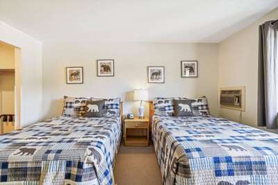 219 221 Cedarbrook Junior Suite
