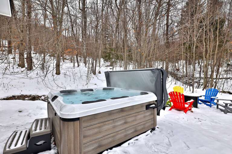 End your day soaking in the hot tub and looking up at the stars. End your day soaking in the hot tub and looking up at the stars.