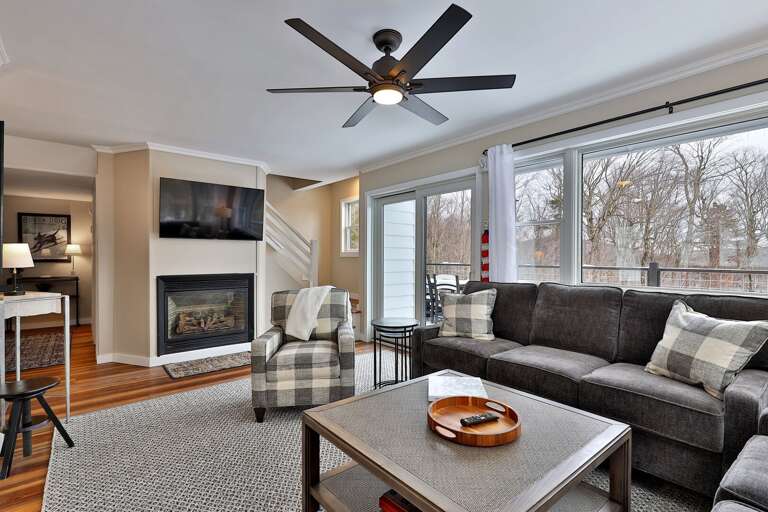 Stream your favorite channels from the 50" smart TV. Stream your favorite channels from the 50" smart TV.