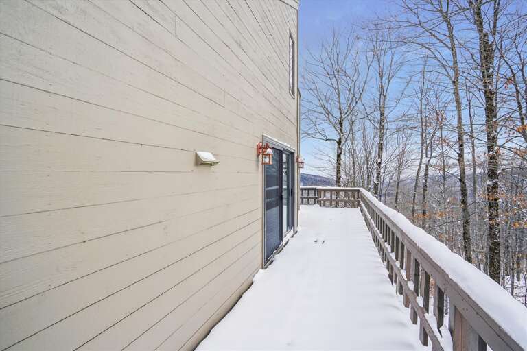 Private Deck