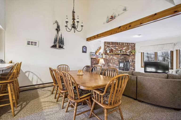 Seating for 8 people.