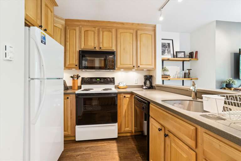 Fully equipped kitchen, to make meal making easier.