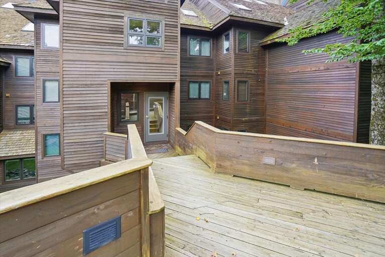Highridge Condominium Exterior