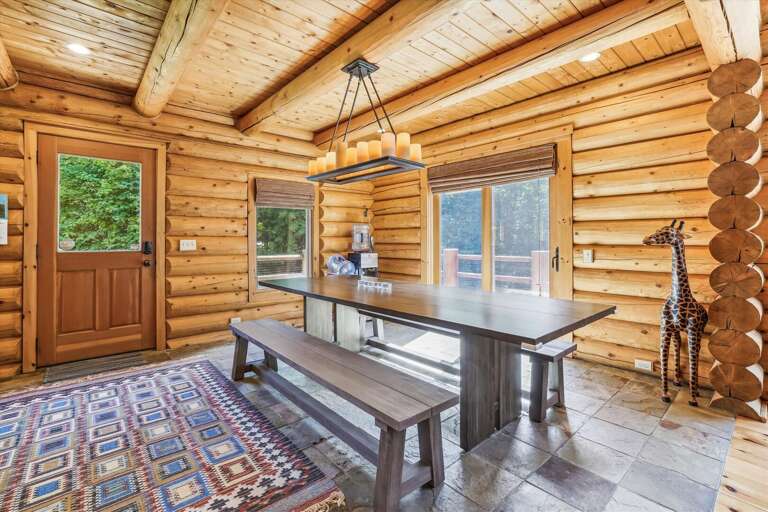 Open concept dining area.
