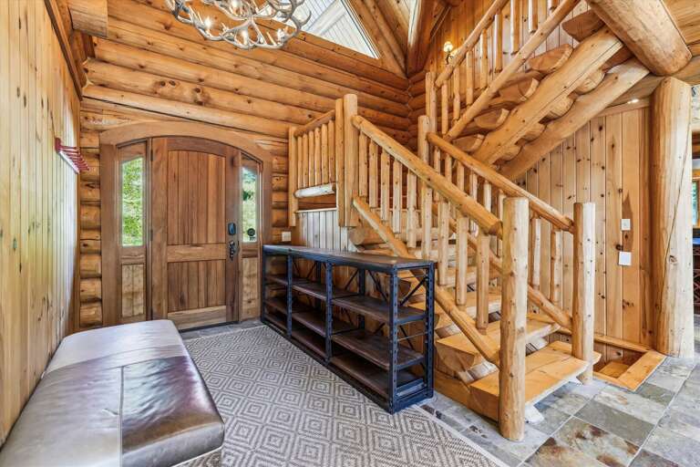 Come right in and sit down on the bench.