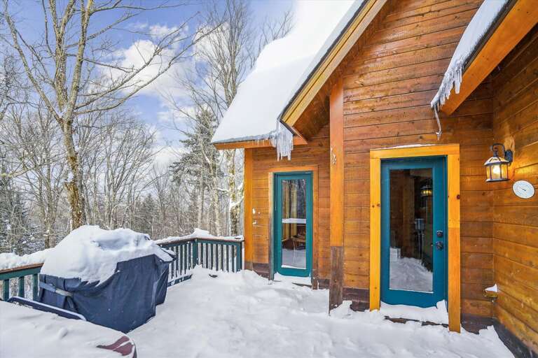 Enjoy the barbecue grill.