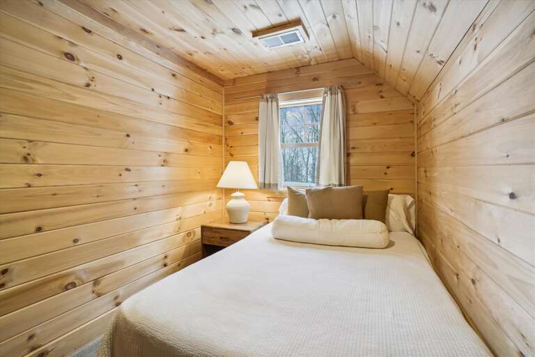 Quiet Sleeping Nook