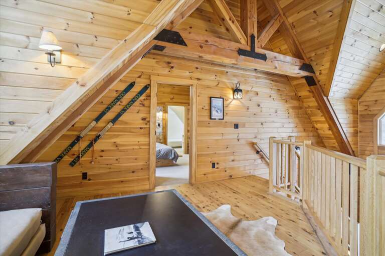 Open Loft Overlooking the Great Room/ Master bedroom