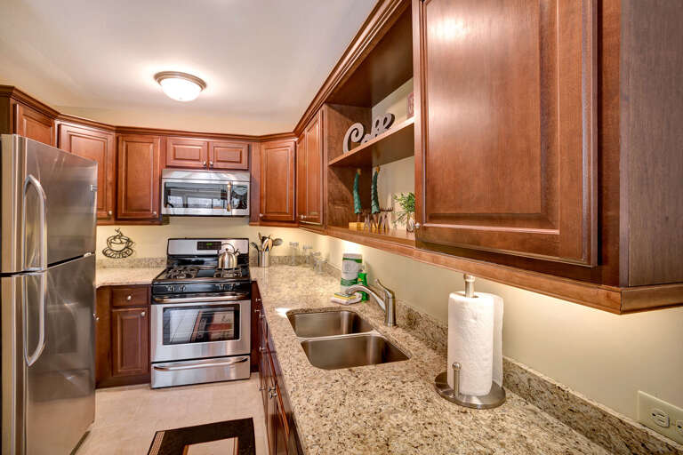 Beautiful fully equipped kitchen