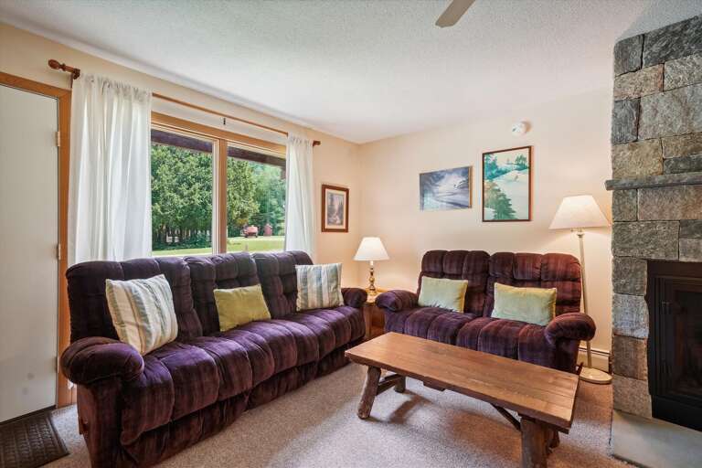 Plenty of seating for everyone.