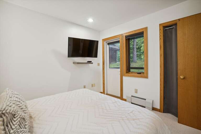 Flat screen TV to watch.