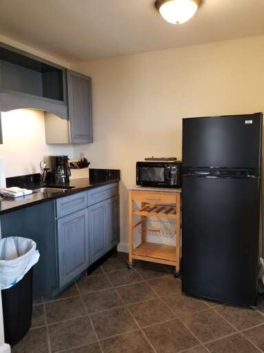 Edgecomb Condo Rental