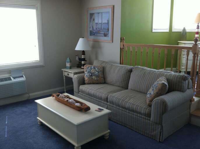 Edgecomb Condo Rental