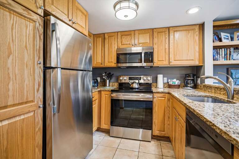 Modern Kitchen nicely stocked for your use.  Cook in style and take advantage on the evenings you stay in for home cooked meals. Modern Kitchen nicely stocked for your use.  Cook in style and take advantage on the evenings you stay in for home cooked meals.