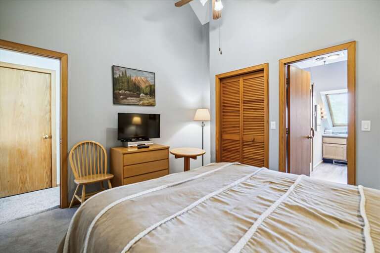 Queen bedroom with attached full bathroom. Tastefully decorated in neutral coloring.  Soft lighting to add to the ambiance of this adorable bedroom. Queen bedroom with attached full bathroom. Tastefully decorated in neutral coloring.  Soft lighting to add to the ambiance of this adorable bedroom.