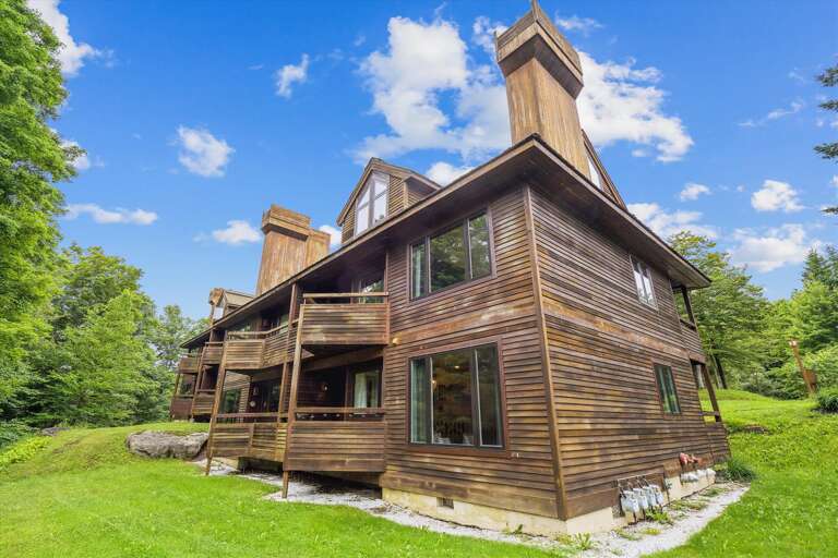 Classic Highridge Mountain Architecture