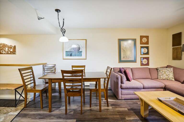 Dining table seats up to 6 comfortably Dining table seats up to 6 comfortably