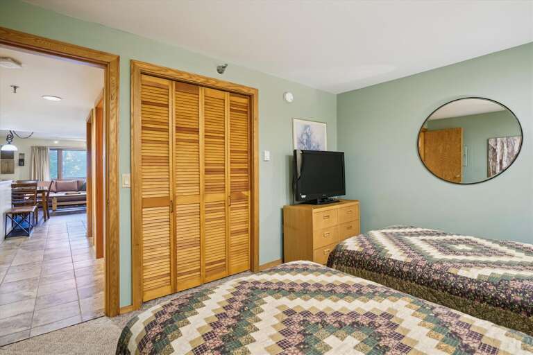 Enjoy the calming colors in the twin bedroom. Enjoy the calming colors in the twin bedroom.