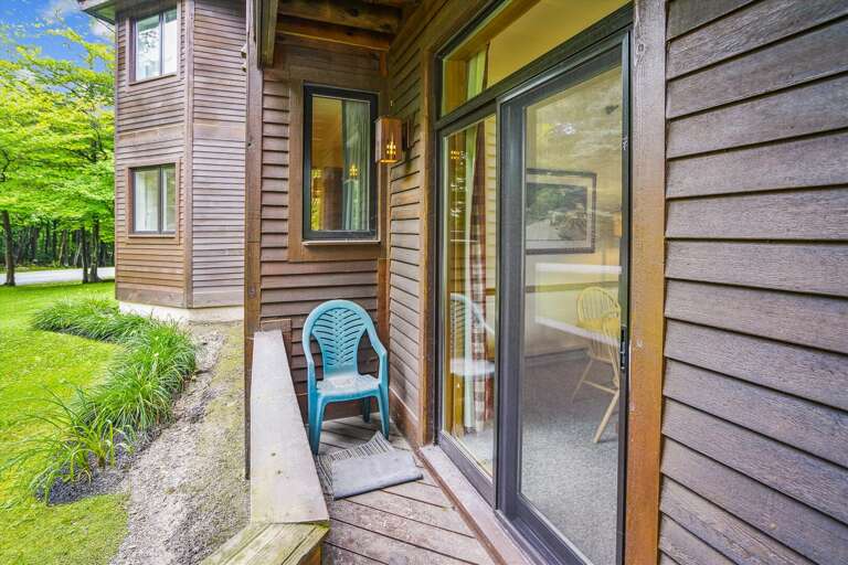 Enjoy access to your deck during any season. Enjoy access to your deck during any season.